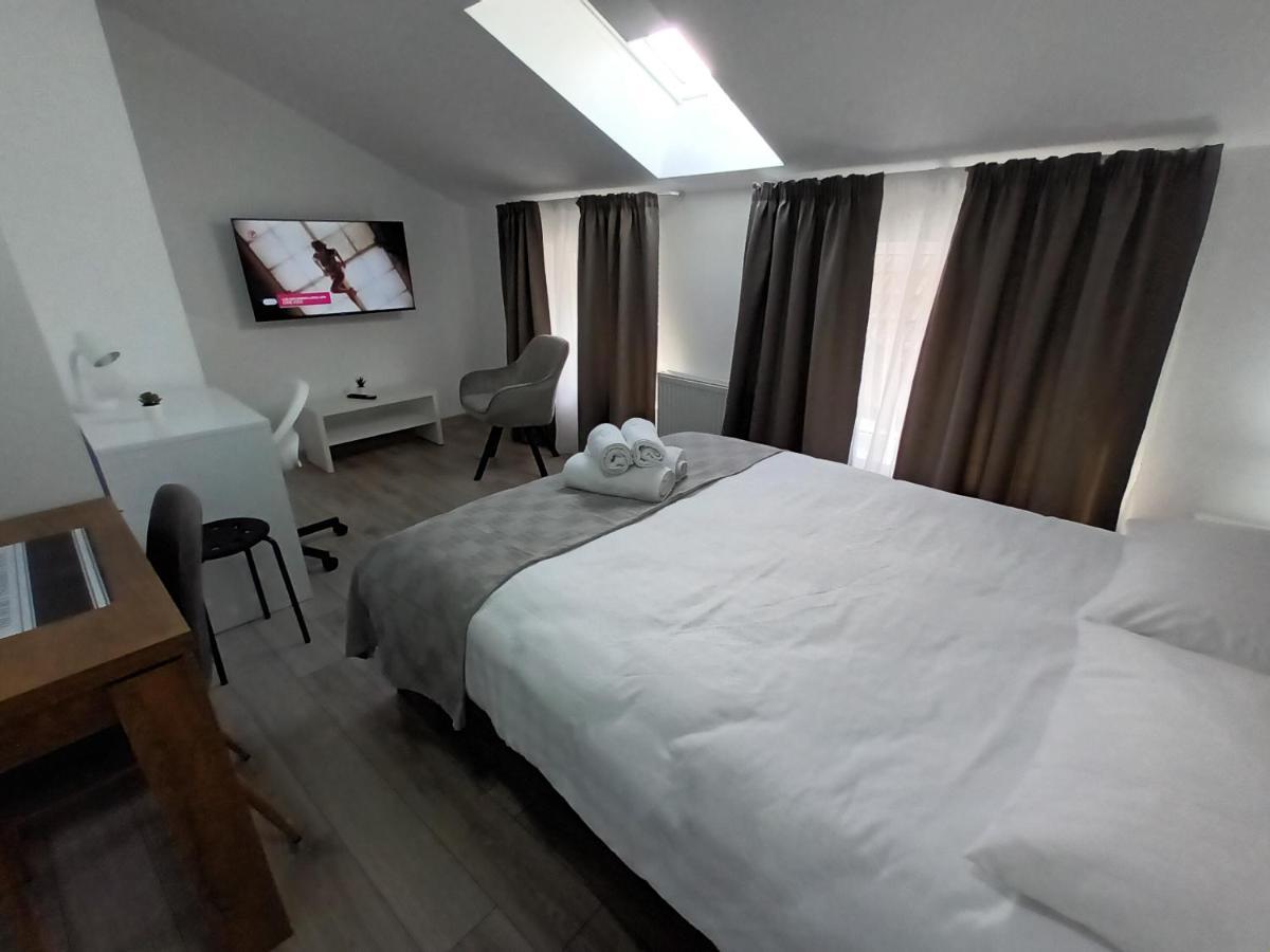 Old Town Studio Apartments Baia Mare Eksteriør billede